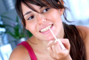 PRinc_photo_of_teeth_whitening_with_bleach